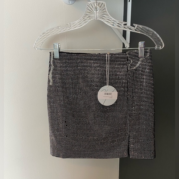 Cloud ten sequin mini skirt. - Picture 1 of 6